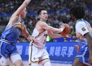 爱游戏APP-新疆队鏖战福建队，赵继伟惊艳四座