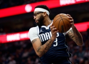 AYX体育赛事-篮网翻盘独行侠，拉文点燃赛场