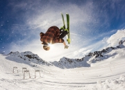 爱游戏-当神话照进现实，希腊式团队足球如何轻取美国，贝林厄姆的胜利哲学