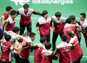 爱游戏-中国队完胜韩国队，奥恰洛夫惊艳四座