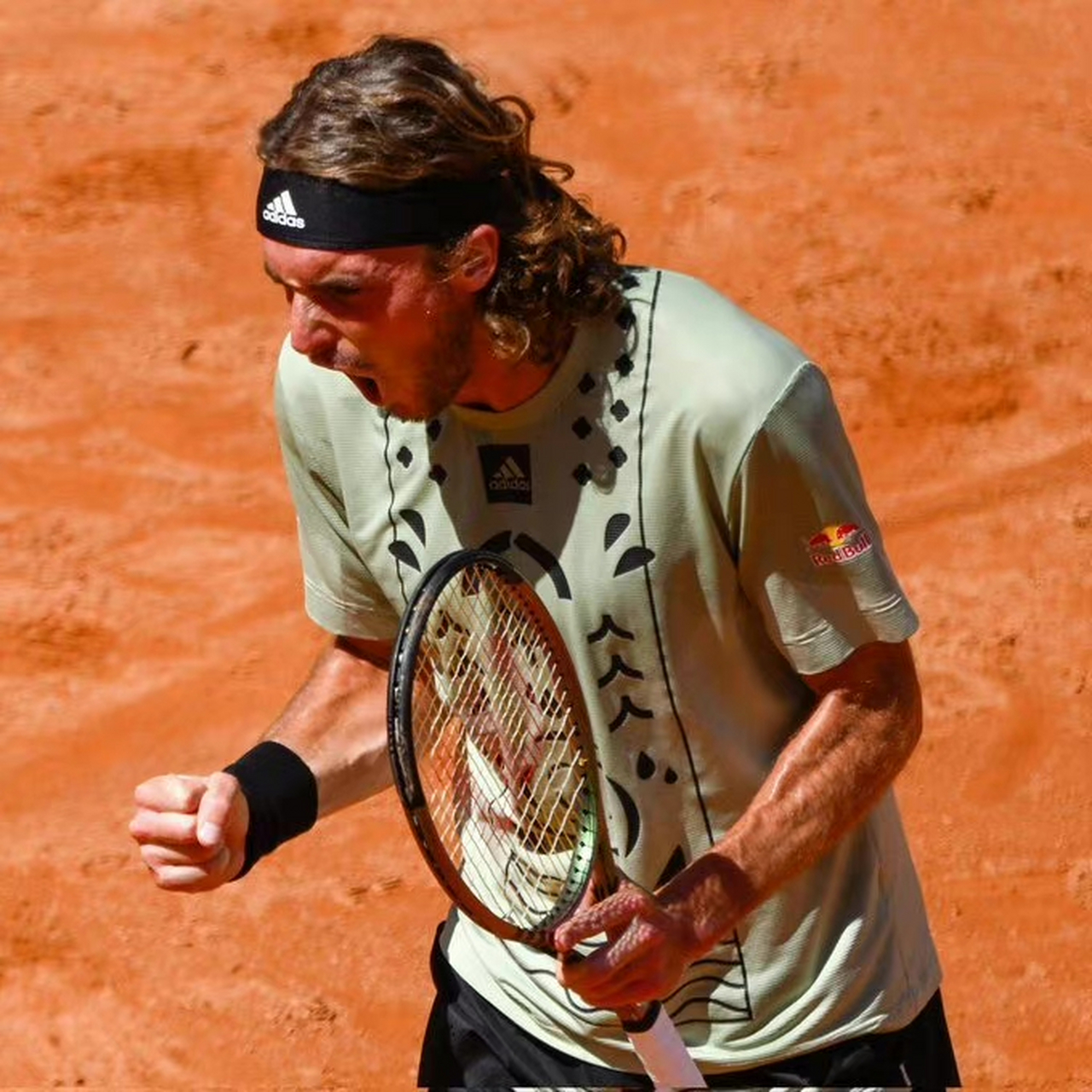 拉沃尔杯逆转法网，西西帕斯状态火热