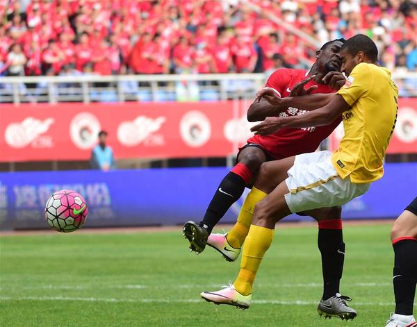 恒大轻取对手,跻身联赛前列 恒大轻取对手,跻身联赛前列