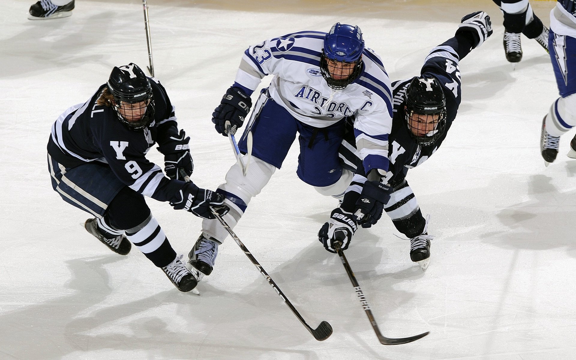 世界排名争夺战之夜，詹姆斯关键战不手软
