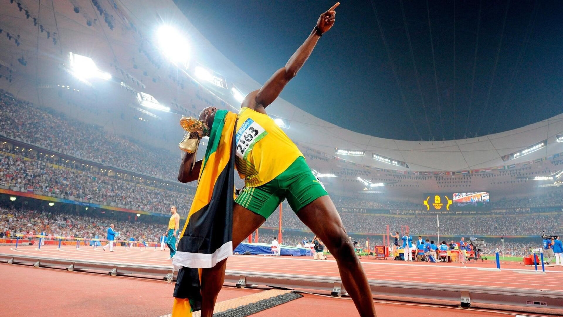 戈贝尔的终极证明，当新疆队横扫雄鹿的想象照进NBA总决赛现实